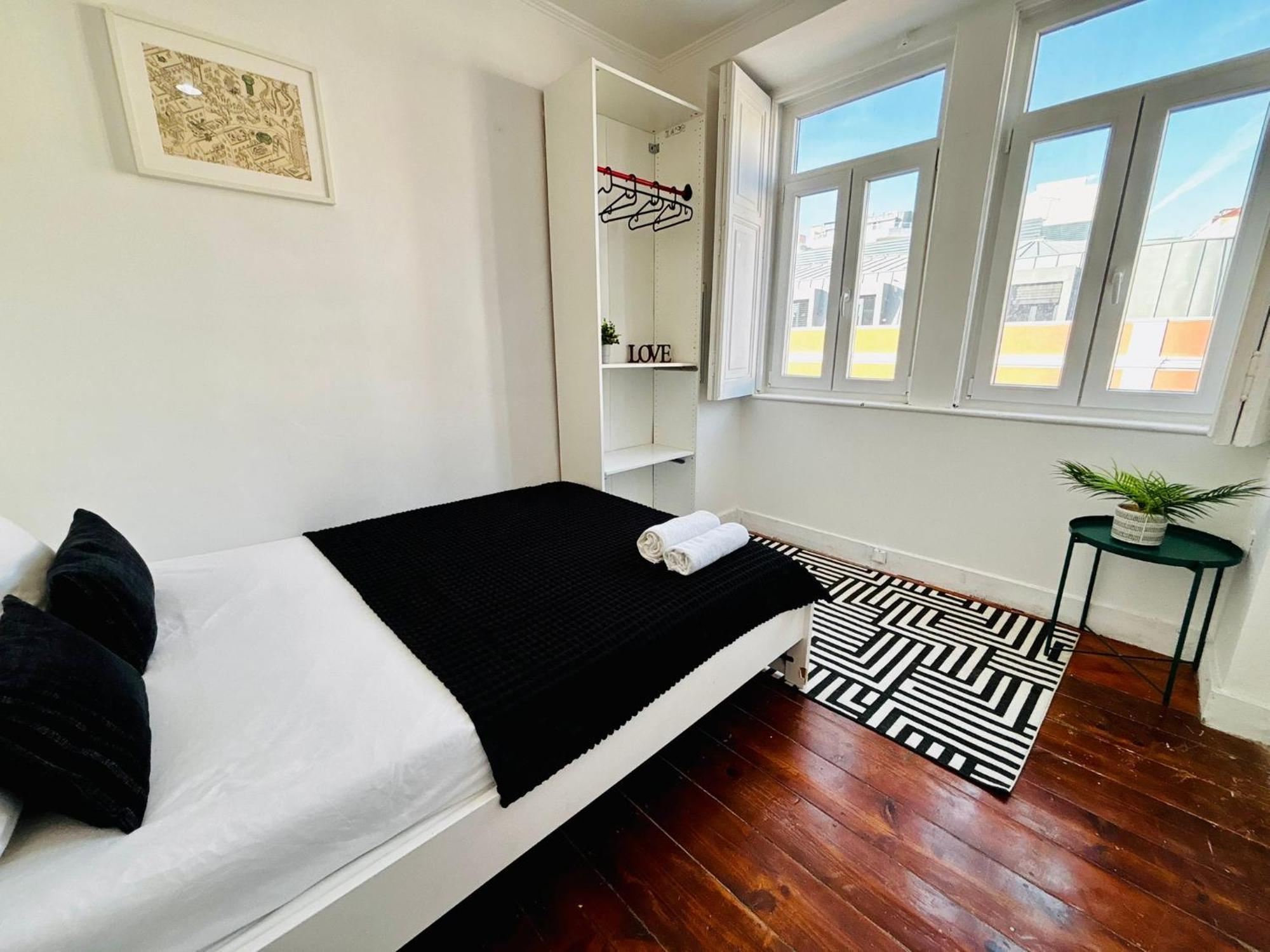 Standard Marques De Pombal, Hostel Lissabon